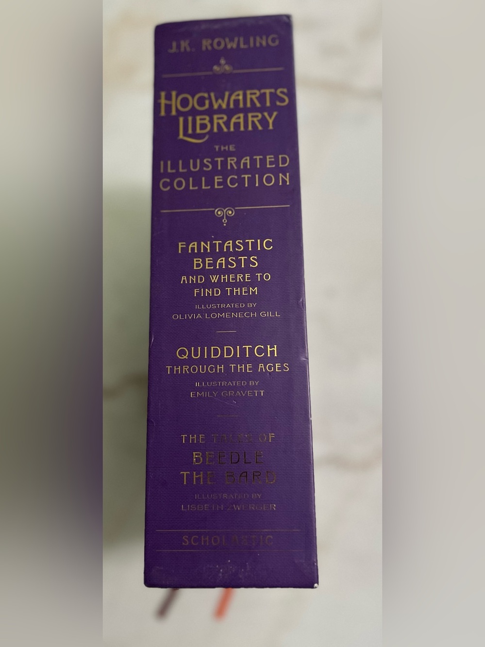 Hogwarts Library: The Illustrated Collection (Harry Potter) - Hard Cover Set - Picture 5 of 14